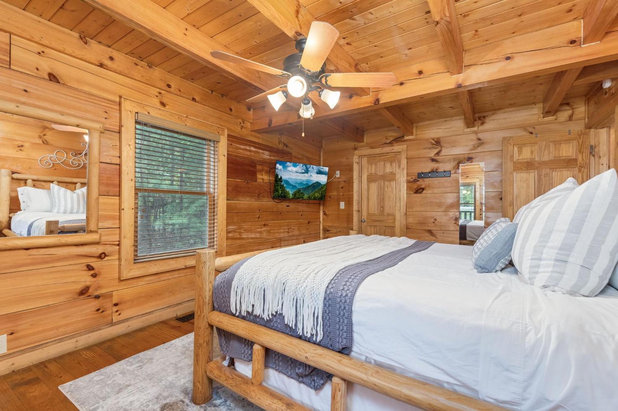 Elegant & Cozy Cabin Near Pigeon Forge Sevierville Bagian luar foto
