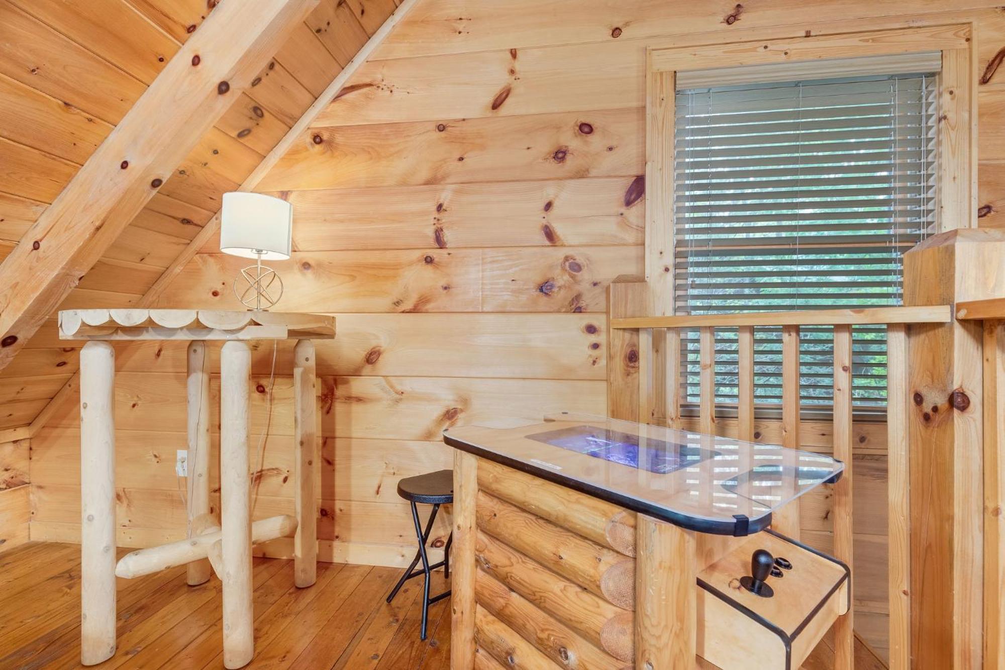 Elegant & Cozy Cabin Near Pigeon Forge Sevierville Bagian luar foto