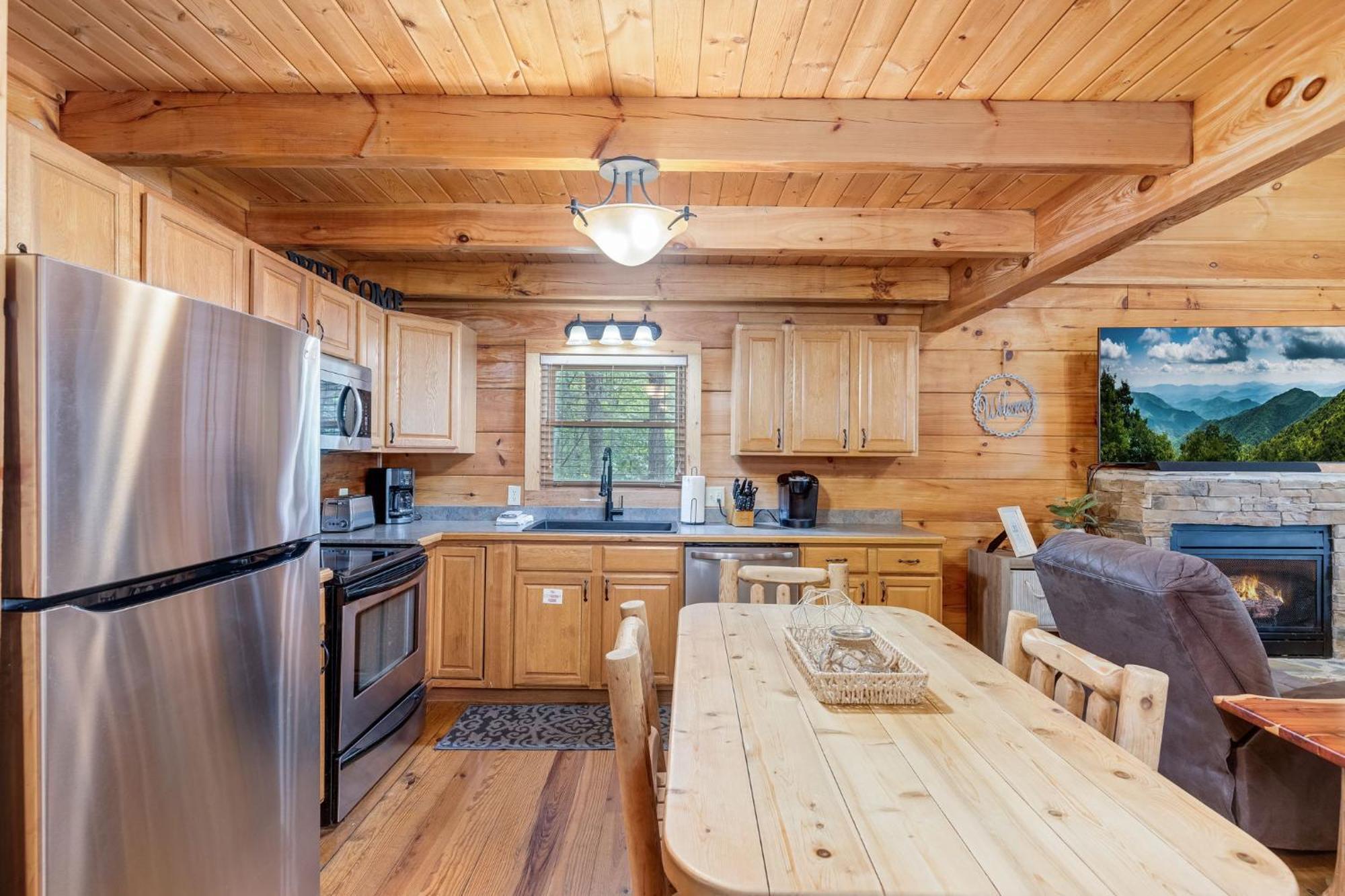 Elegant & Cozy Cabin Near Pigeon Forge Sevierville Bagian luar foto
