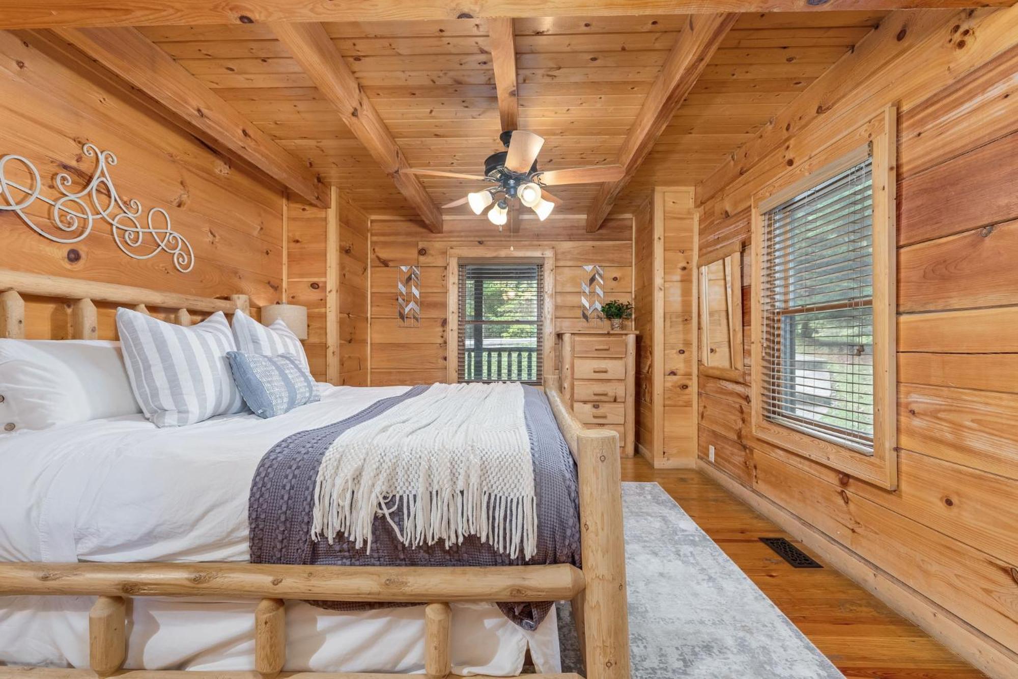 Elegant & Cozy Cabin Near Pigeon Forge Sevierville Bagian luar foto