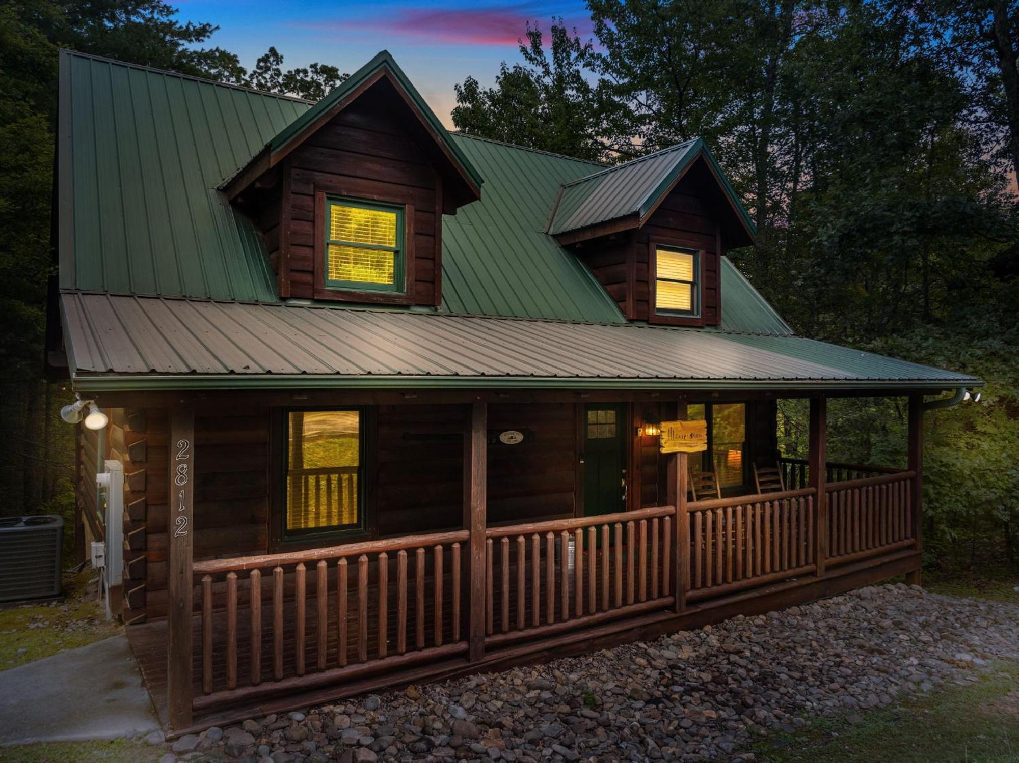 Elegant & Cozy Cabin Near Pigeon Forge Sevierville Bagian luar foto