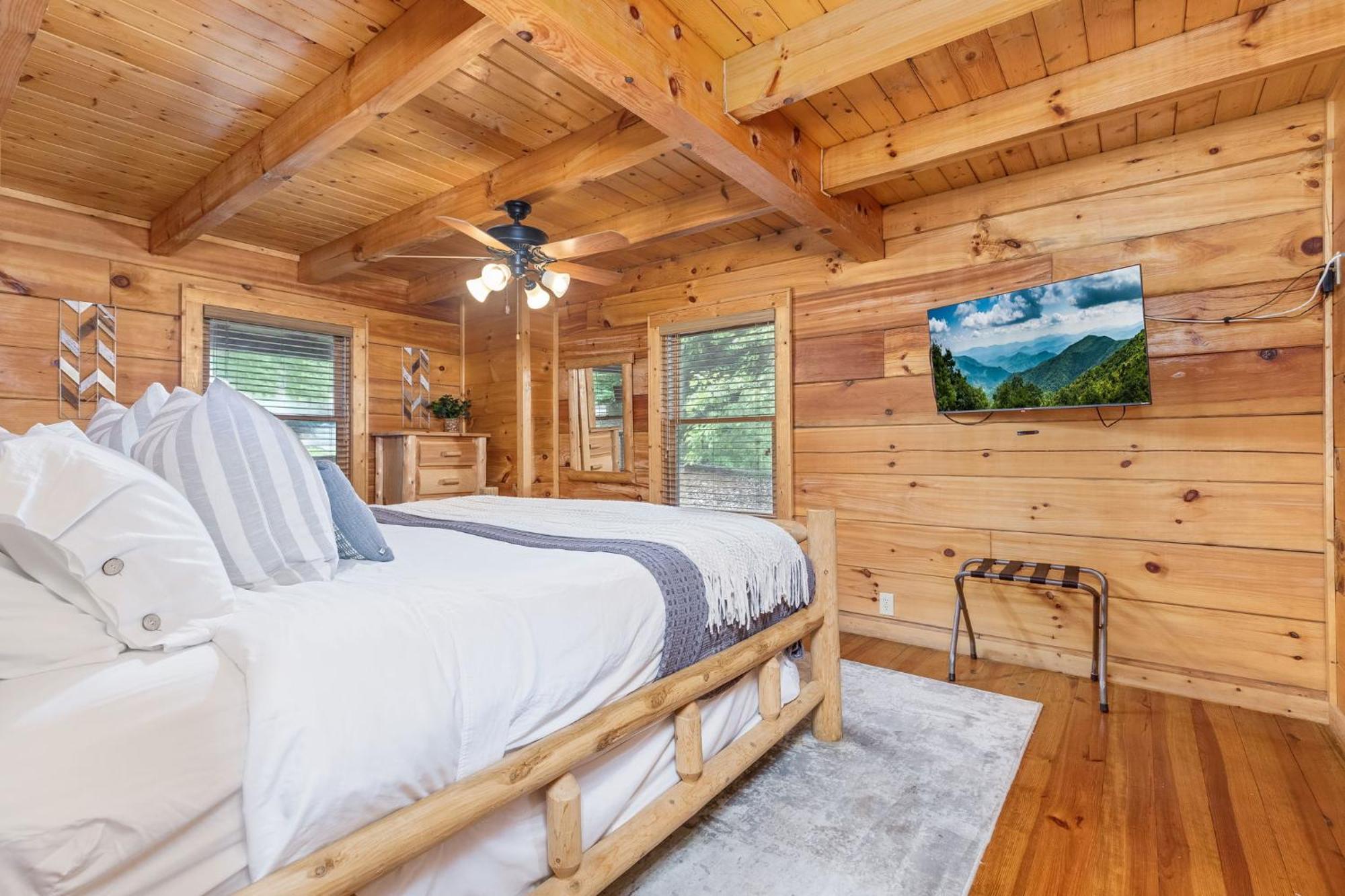 Elegant & Cozy Cabin Near Pigeon Forge Sevierville Bagian luar foto